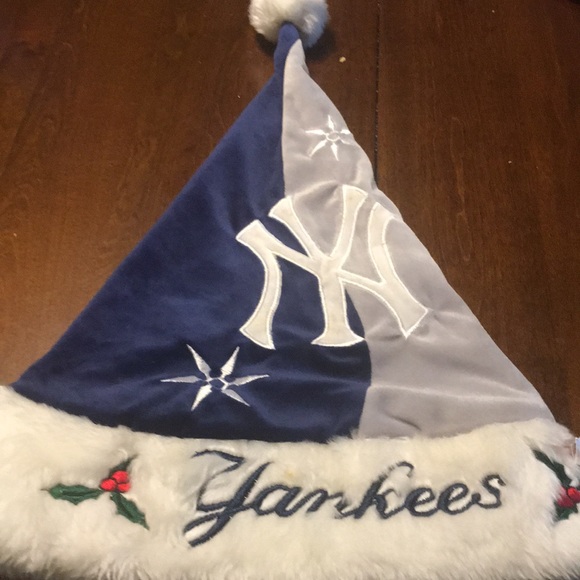 yankee santa hat
